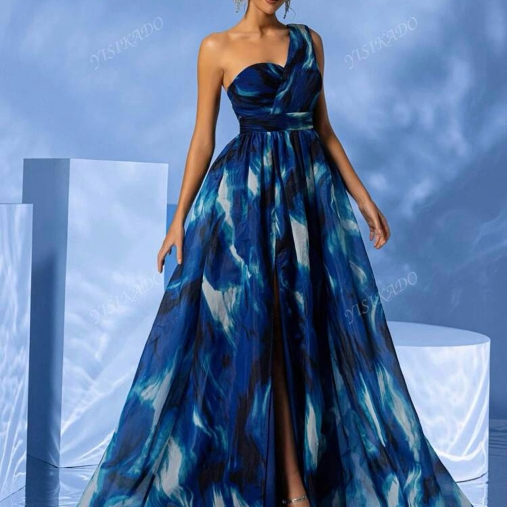 Elegant Blue One-Shoulder Evening Gown
